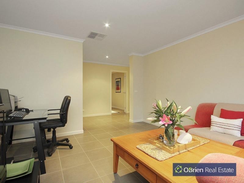 22 McCallum Drive, Cranbourne East VIC 3977