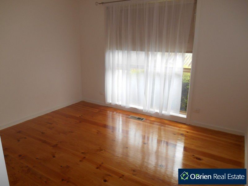 1/5 Bride Avenue, Hampton Park VIC 3976