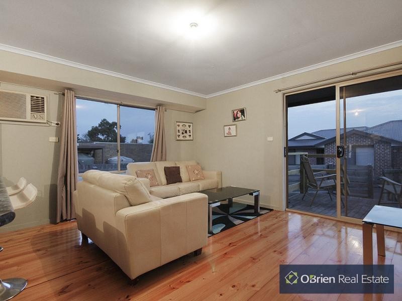 53 Leopold Crescent, Hampton Park VIC 3976