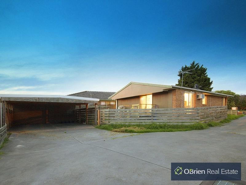 53 Leopold Crescent, Hampton Park VIC 3976