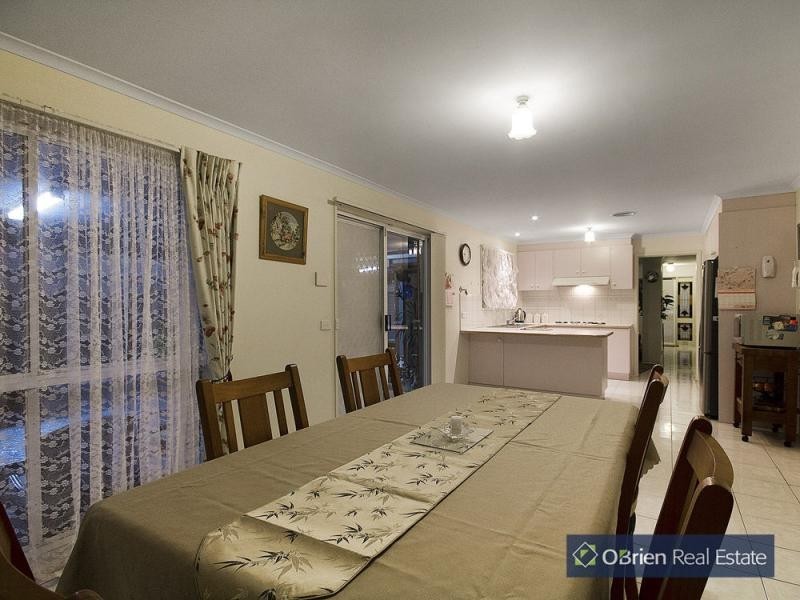 44 Ireland Avenue, Narre Warren VIC 3805