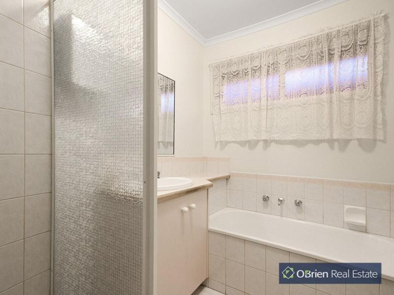 44 Ireland Avenue, Narre Warren VIC 3805