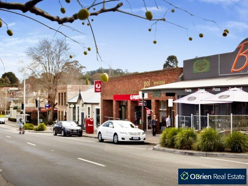 5 Riverglen Road, Berwick VIC 3806