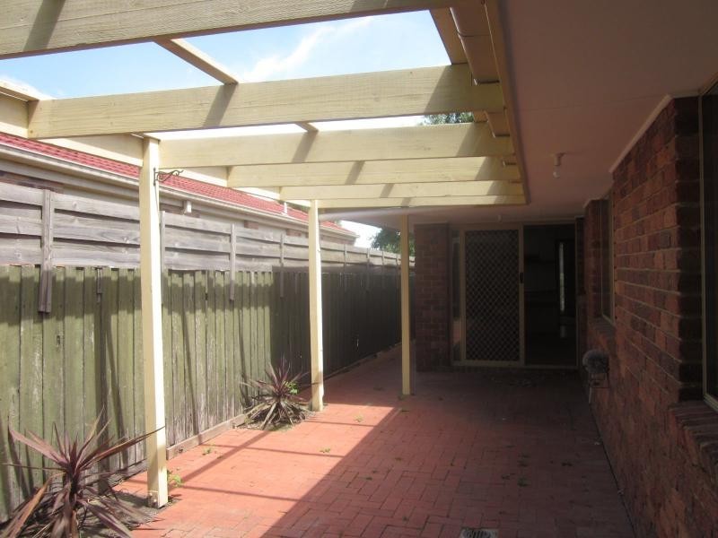 8 Tottington Rise, Berwick VIC 3806