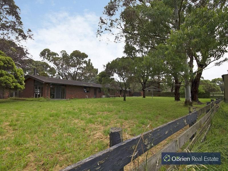 220 Smiths Lane, Cranbourne South VIC 3977