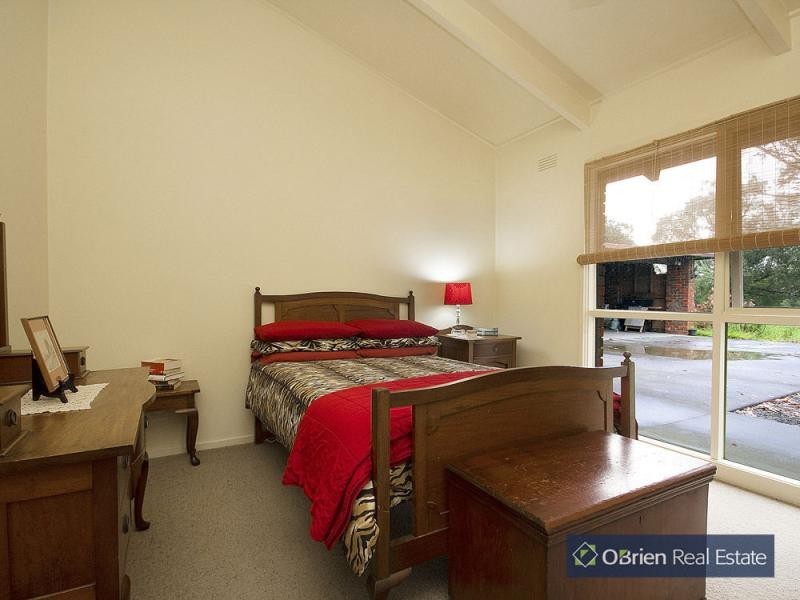 220 Smiths Lane, Cranbourne South VIC 3977