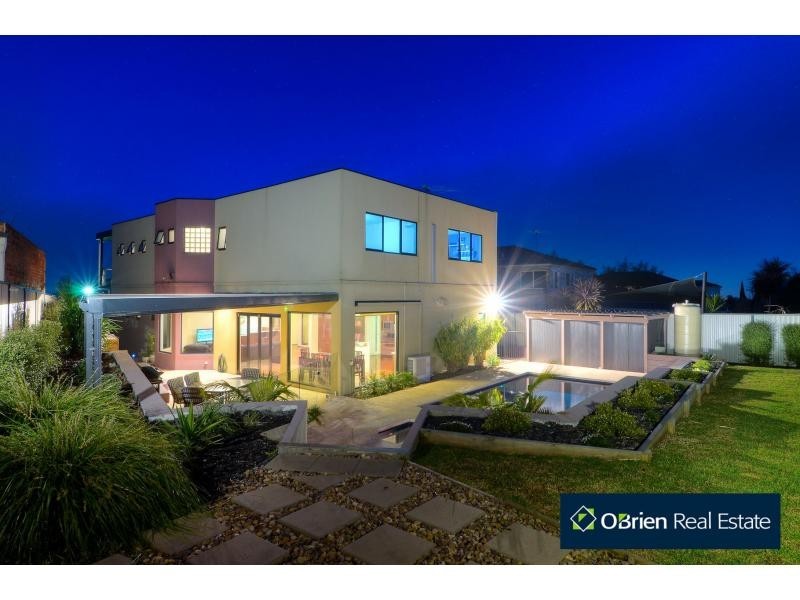 11 Daintree Grove, Narre Warren VIC 3805