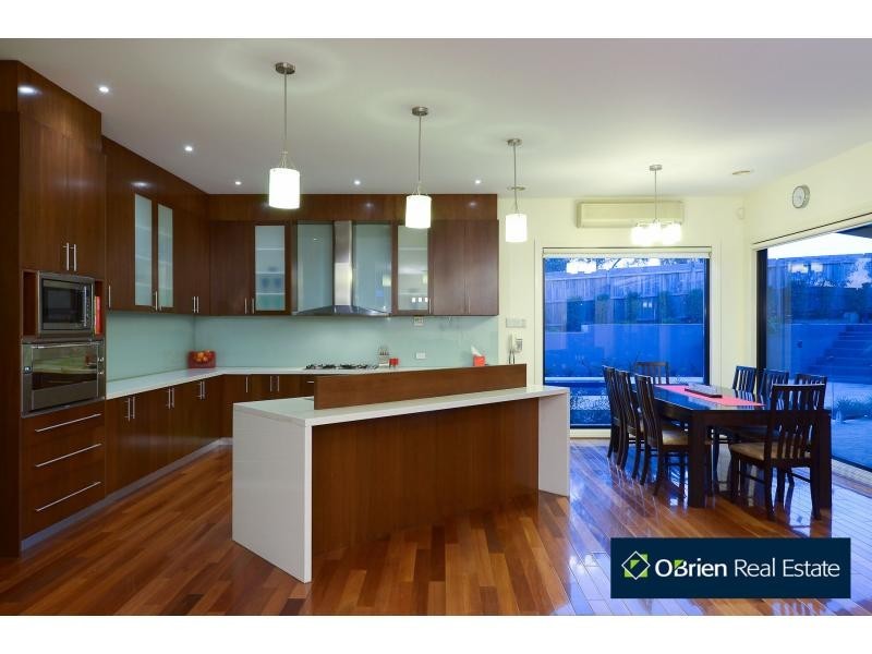 11 Daintree Grove, Narre Warren VIC 3805
