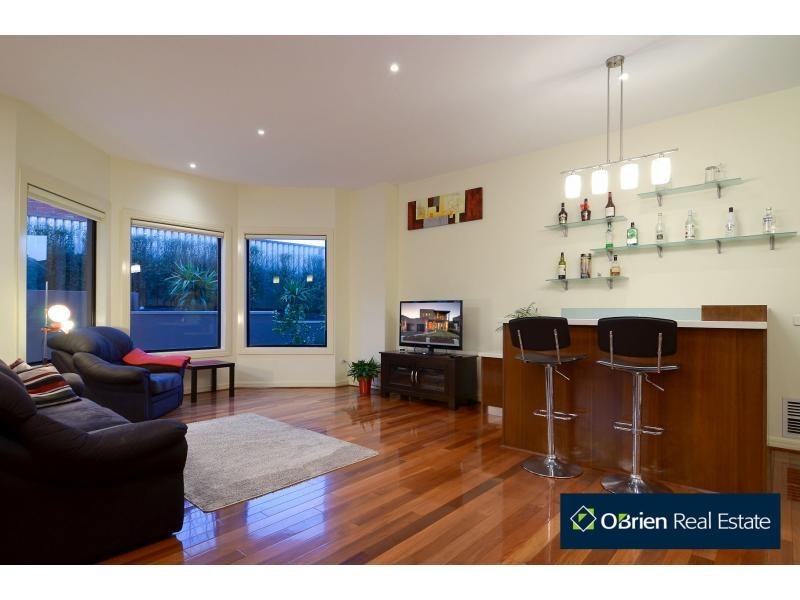 11 Daintree Grove, Narre Warren VIC 3805