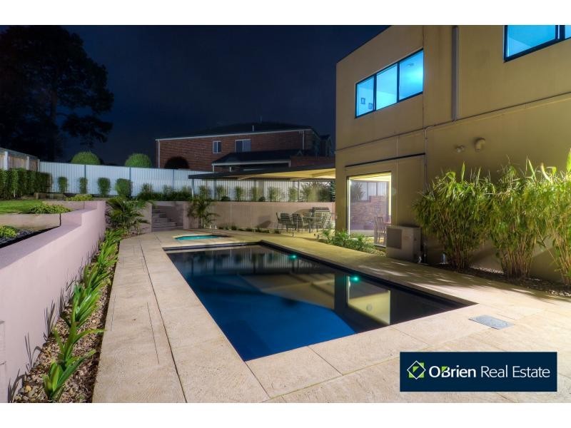11 Daintree Grove, Narre Warren VIC 3805