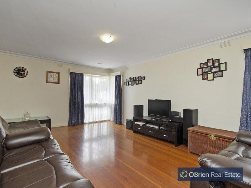 14 Edinborough Street, Hallam VIC 3803