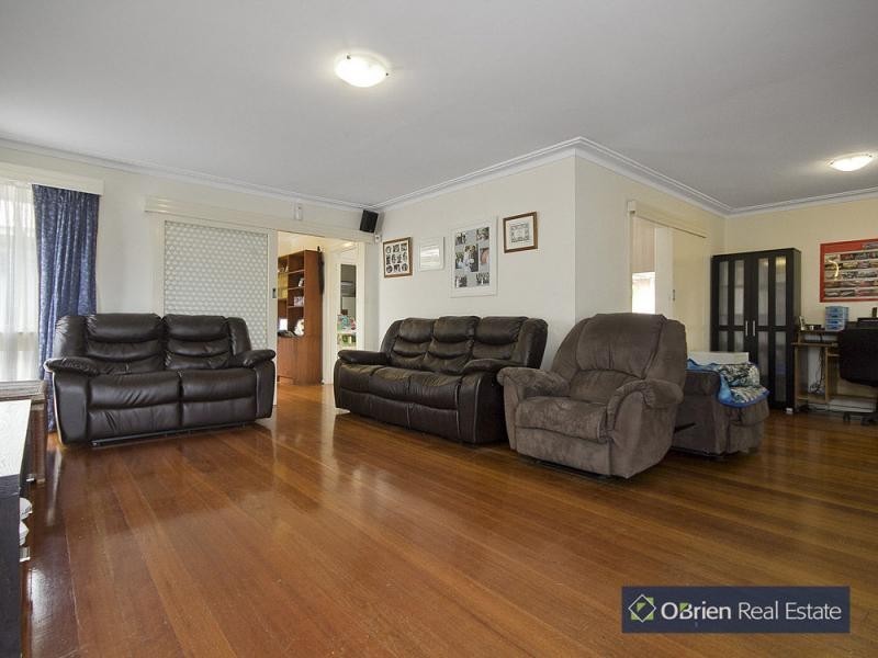 14 Edinborough Street, Hallam VIC 3803