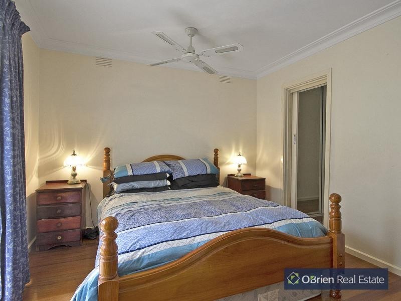 14 Edinborough Street, Hallam VIC 3803