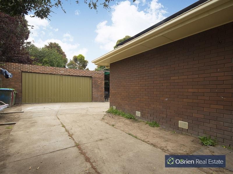 14 Edinborough Street, Hallam VIC 3803