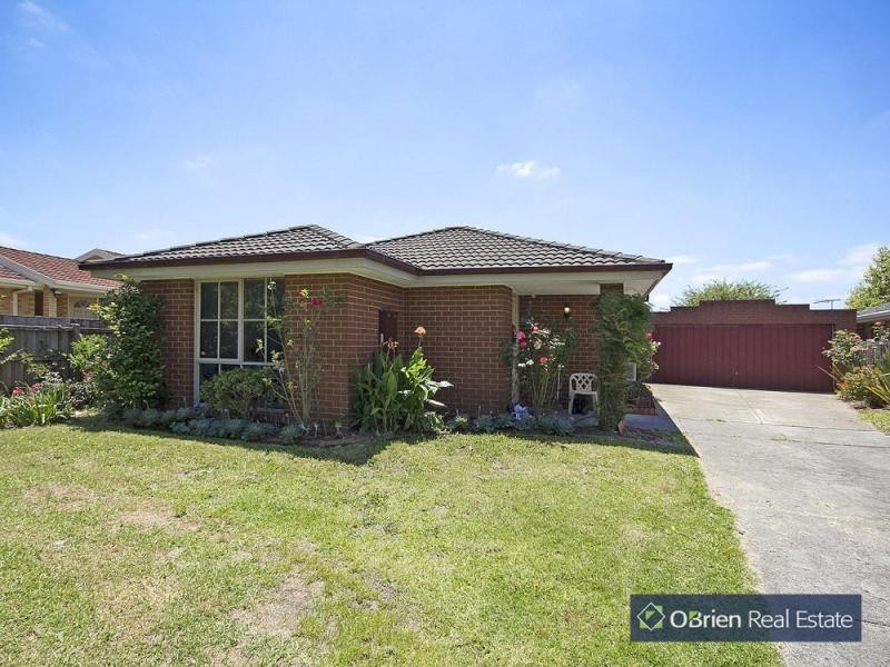 72 Justin Circuit, Hampton Park VIC 3976