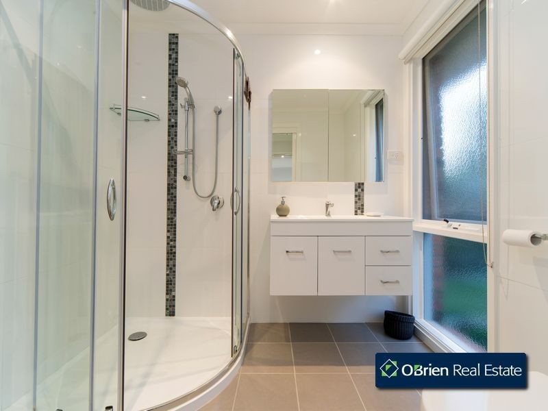 15 Van Der Haar Avenue, Berwick VIC 3806