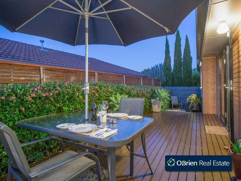 15 Van Der Haar Avenue, Berwick VIC 3806