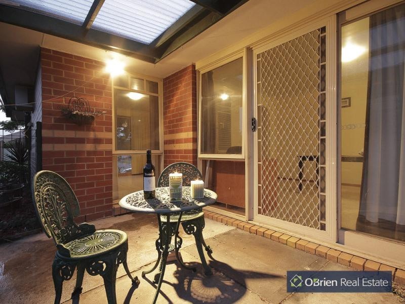 13 Hamilton Drive, Cranbourne North VIC 3977