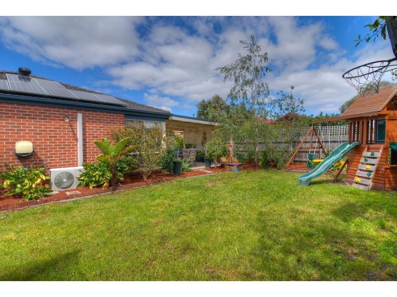 37 Abbey Road, Narre Warren South VIC 3805