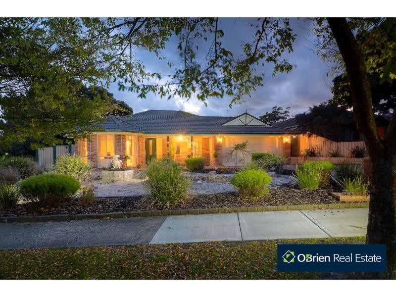 28 Caversham Terrace, Lynbrook VIC 3975