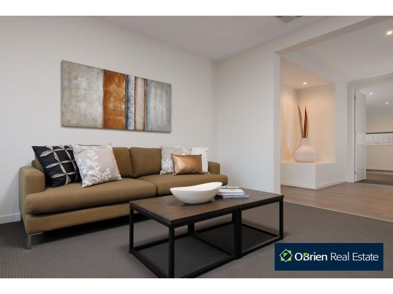 3 Haines Street, Cranbourne East VIC 3977