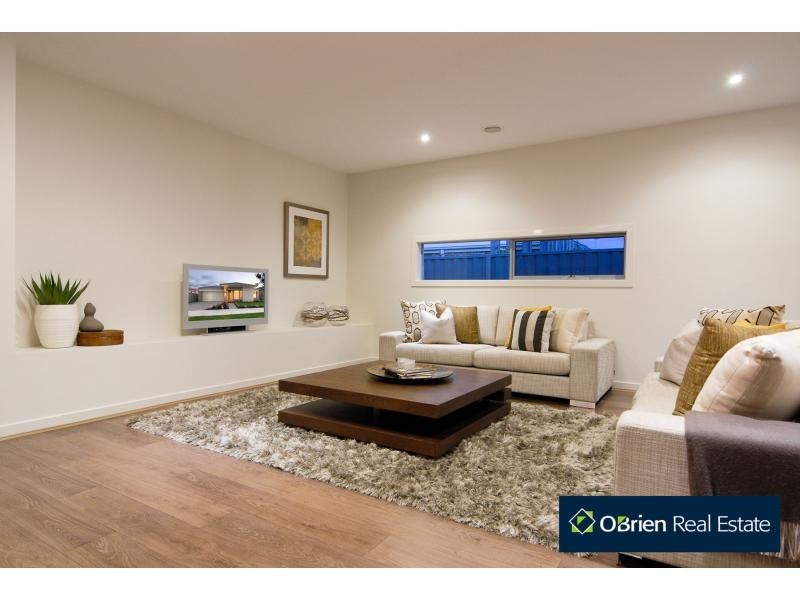 3 Haines Street, Cranbourne East VIC 3977