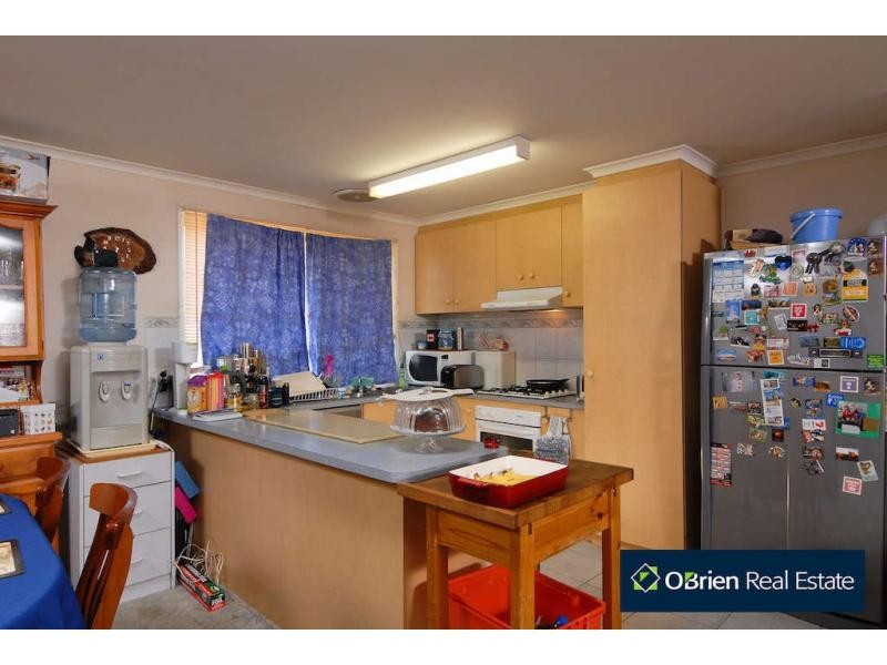 34 Bellarine Drive, Cranbourne VIC 3977