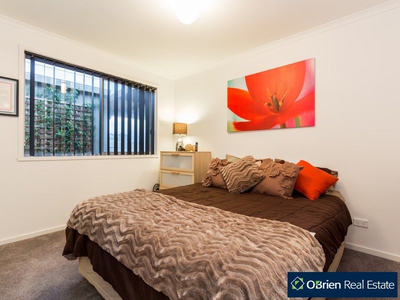 80-82 Scarborough Avenue, Cranbourne West VIC 3977