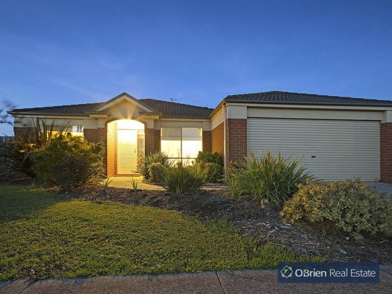 4 Merion Vista, Cranbourne VIC 3977