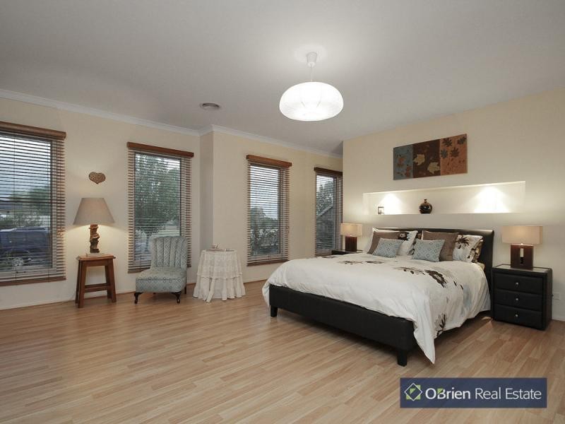 109 Rosebank Drive, Cranbourne North VIC 3977