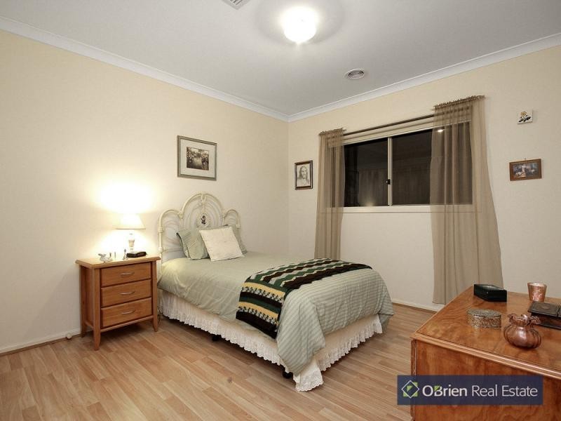 109 Rosebank Drive, Cranbourne North VIC 3977