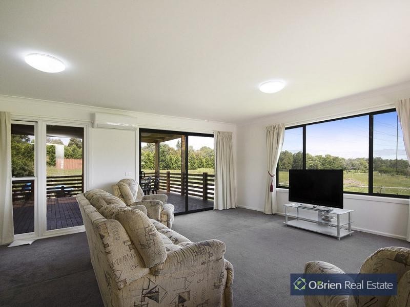 13-15 Walter Way, Cranbourne South VIC 3977