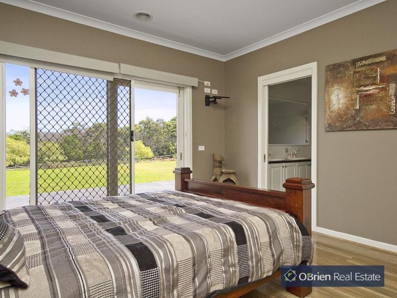 13-15 Walter Way, Cranbourne South VIC 3977