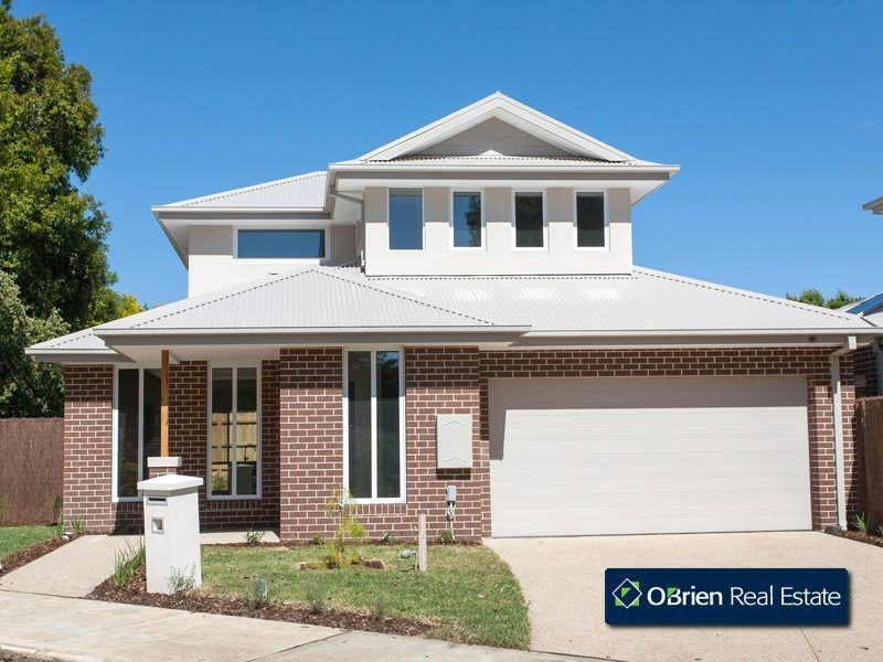 16a Lyall Road, Berwick VIC 3806