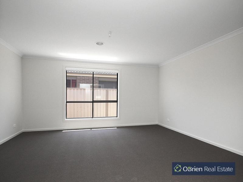 L336 Bavaria Lane, Pakenham VIC 3810