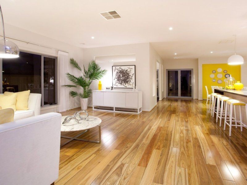 34 Crepe Avenue, Cranbourne VIC 3977