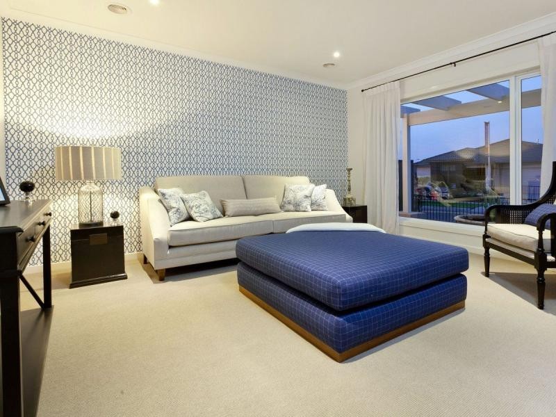 8 Percheron Way, Clyde North VIC 3978