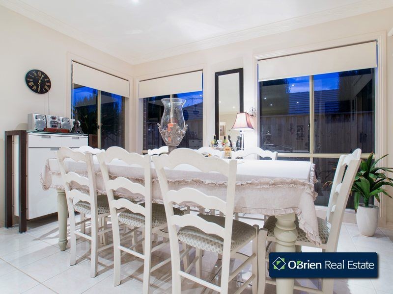 17 Hawkesbury Street, Berwick VIC 3806