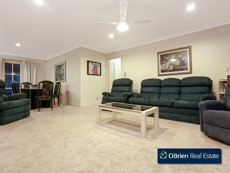 51 Collins Crescent, Berwick VIC 3806