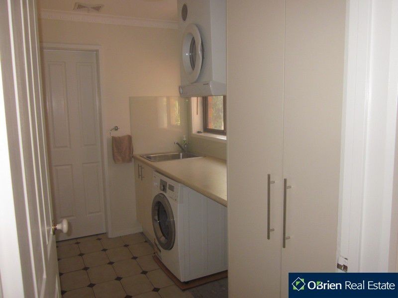 7 Cristata Avenue, Endeavour Hills VIC 3802