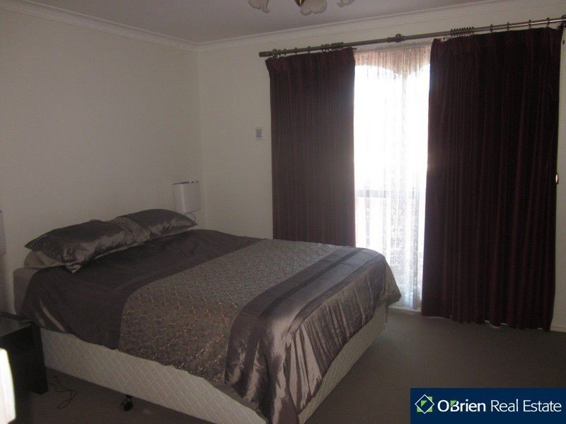 7 Cristata Avenue, Endeavour Hills VIC 3802