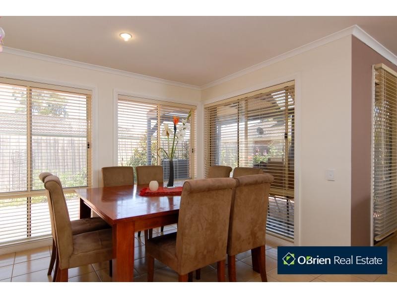 24 Bewley Way, Berwick VIC 3806