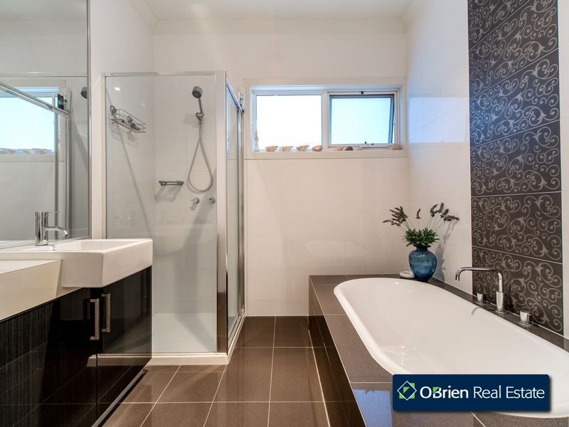 40 Piermont Drive, Berwick VIC 3806