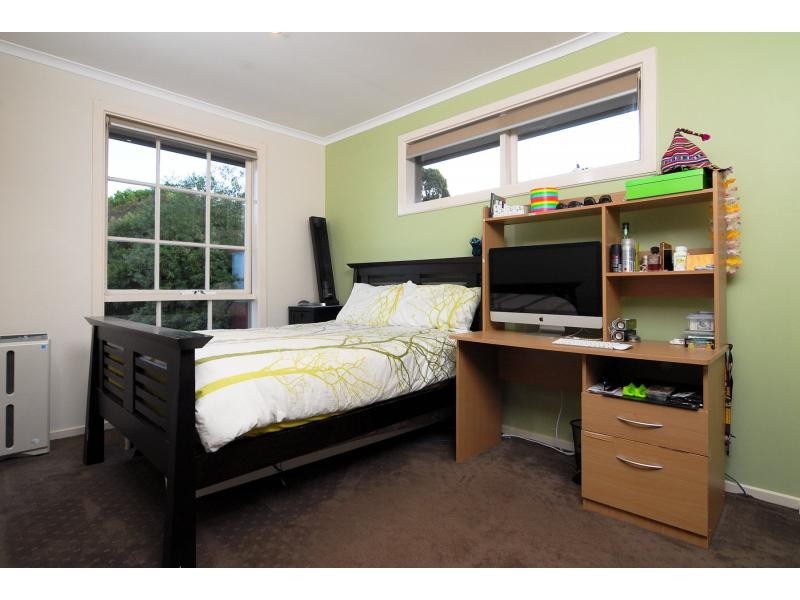 13 Outlook Drive, Berwick VIC 3806