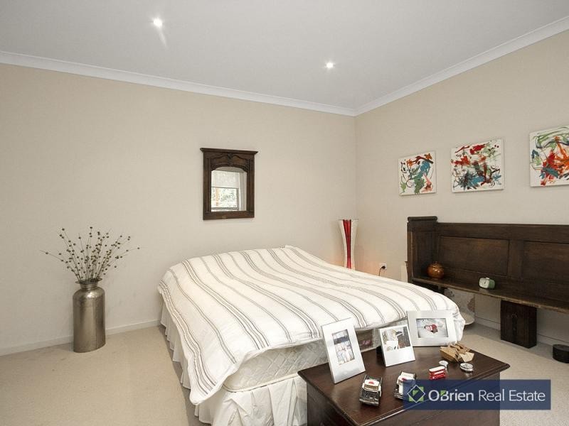 13A Outlook Drive, Berwick VIC 3806