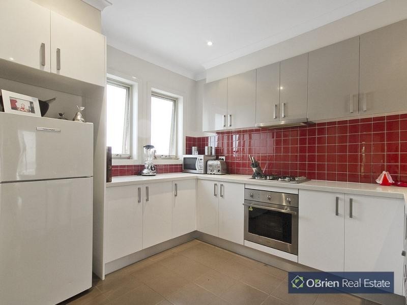 13A Outlook Drive, Berwick VIC 3806