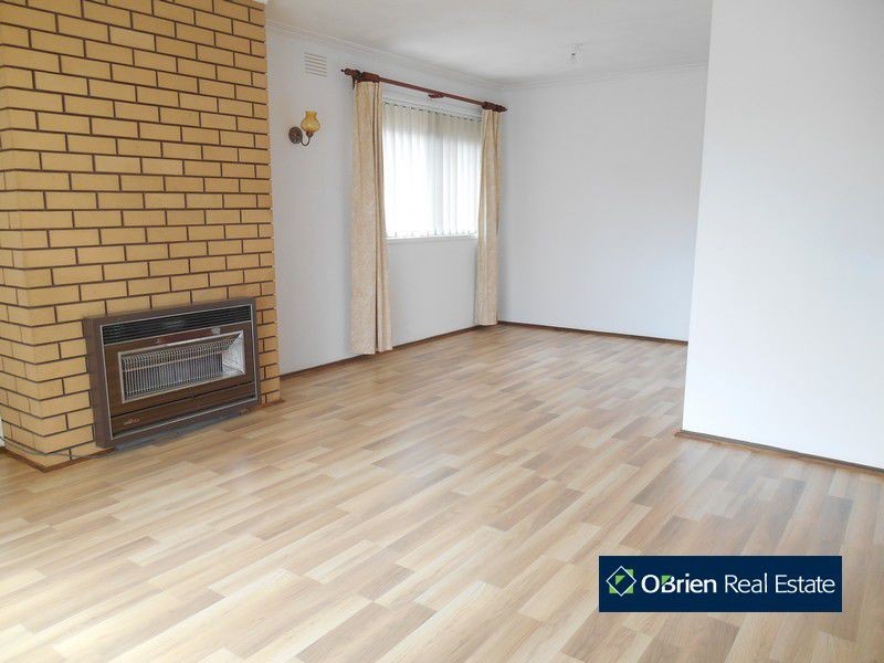 10 Fairfield Street, Cranbourne VIC 3977