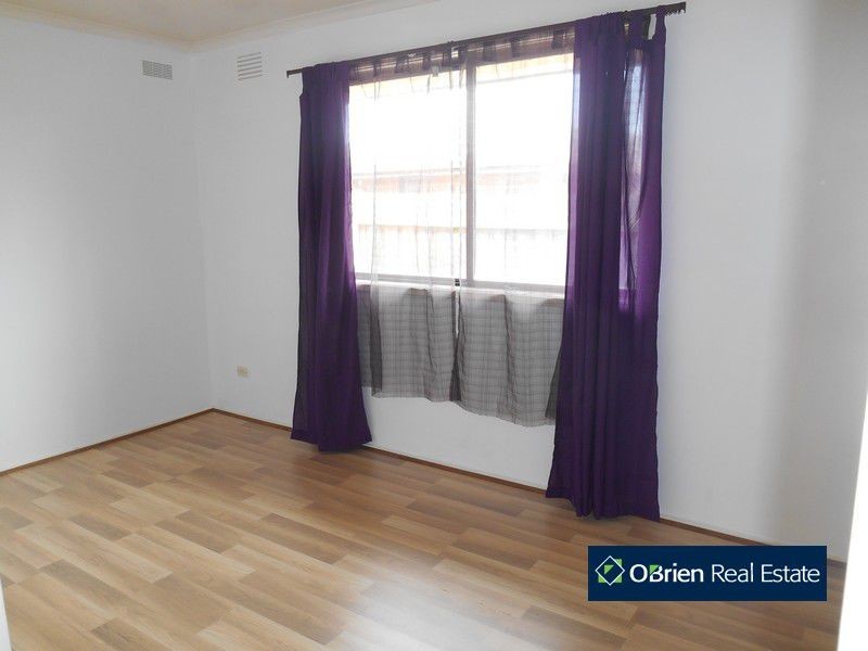 10 Fairfield Street, Cranbourne VIC 3977