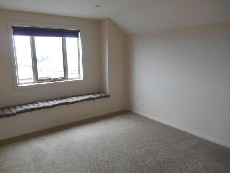 7 April Close, Berwick VIC 3806