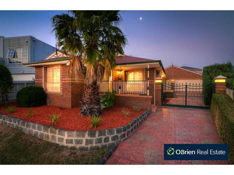 33 Lasiandra Circuit, Narre Warren VIC 3805